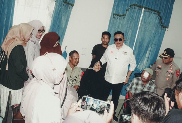 Bupati Agara Apresiasi Bakti Sosial Operasi Katarak Gratis