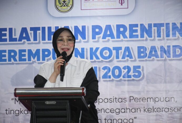 Wali Kota Illiza Buka Pelatihan Parenting: Tekankan Peran Orang Tua dalam Pola Asuh Anak