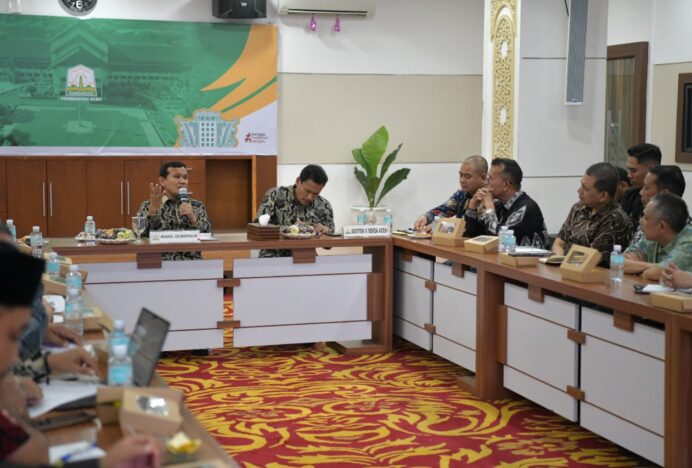 Wagub Aceh Pimpin Rapat Percepatan Pembentukan Koperasi Desa Merah Putih