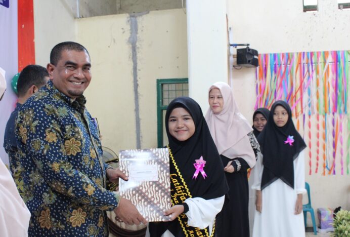 H. Saifuddin, SE Buka Kegiatan Gelar Panen Karya P5 Serta Tasyani II Siswa Kelas VI MIN 20 Aceh Besar