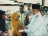 Bupati Agara Salurkan Bantuan Korban Kebakaran di Desa Ngkeran Rumah Pasir