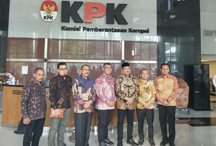 Ketua dan Wakil Ketua DPRK Bireuen Hadiri Rapat Dengan KPK di Gedung Merah Putih Jakarta