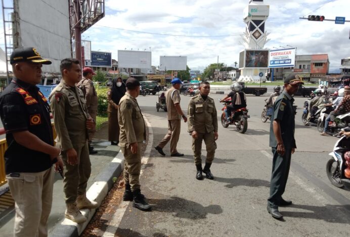 Satpol PP dan WH Aceh Besar Gelar Patroli Syariat Islam di Dua Titik Traffic Light