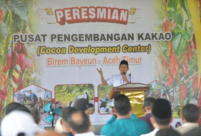 Wagub Fadhlullah Resmikan Pusat Pelatihan Budidaya Bibit Kakao Unggul di Aceh Timur