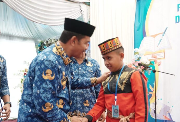 Wakil Bupati Aceh Besar Syukri Buka Lomba Literasi Bertutur