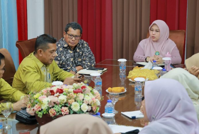 Rita Mayasari Pimpin Rapat Perdana Bunda PAUD Aceh Besar