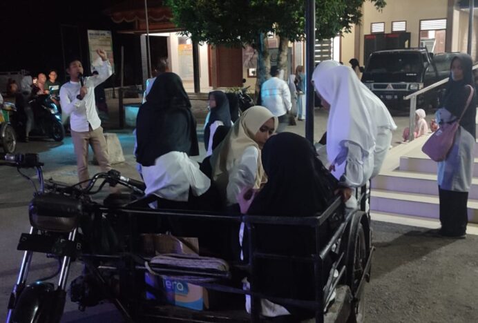 Pengajian Anak-Anak di Meunasah Gampong Sinyeu Gelar Pawai Takbir Keliling ke-3