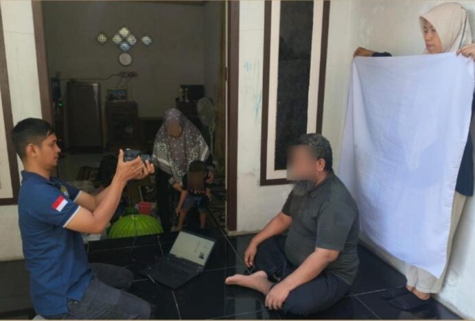 Imigrasi Banda Aceh Berikan Layanan IES untuk Pemohon Paspor yang Sakit di Ulee Kareng