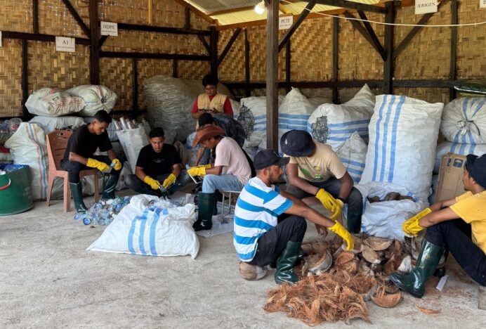 SBA Dukung Gerakan Pemuda Atasi Sampah Plastik di Kawasan Wisata Lampuuk