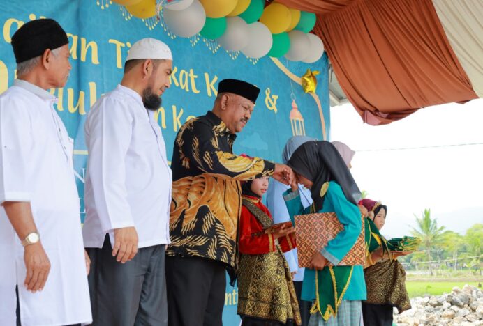Kadis Syariat Islam Aceh Besar Hadiri Tasyakkur dan Wisuda TPQ Baburridha Tahun 2025
