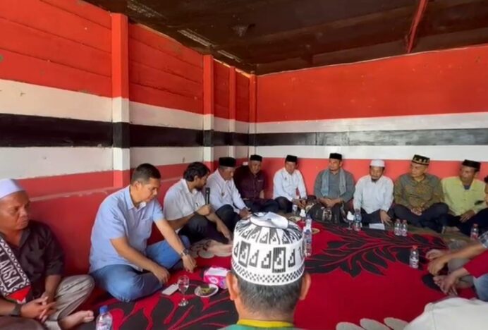 Mualem Takziah ke Rumah Duka Ketua KPA Gayo Lues
