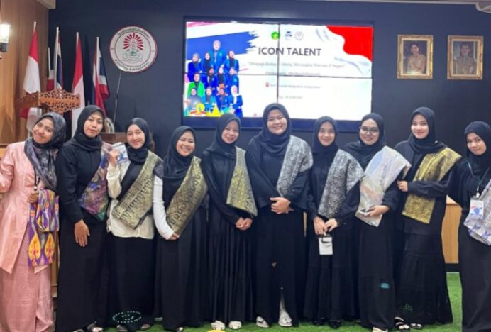 Harmoni Dua Negeri dalam Nada dan Kata : Penampilan PPKPM UIN Ar-Raniry dan Ma’had Al-Muhammadi Thailand