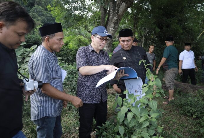 Bupati Syech Muharram Tinjau Irigasi di Lhoong