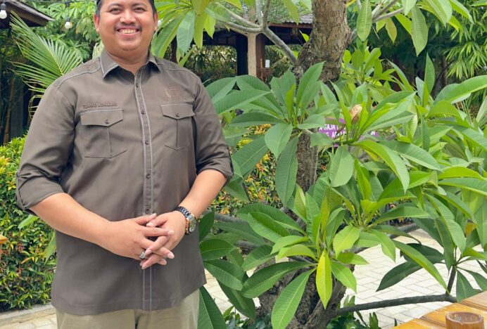 Wakil Ketua Komisi III DPRK Tuanku Muhammad: Mari Sejukkan Banda Aceh dengan Menanam Pohon