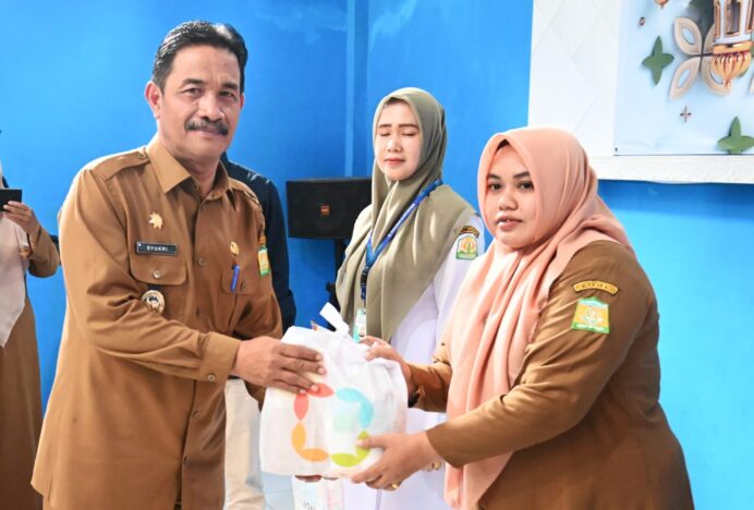 Bersama InJourney, Wabup Aceh Besar Salurkan 300 Paket Sembako