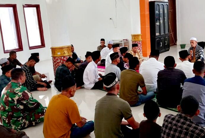 Babinsa Pulot Hadir di Tengah Masyarakat Gampong Peringati Kenduri Jeurat