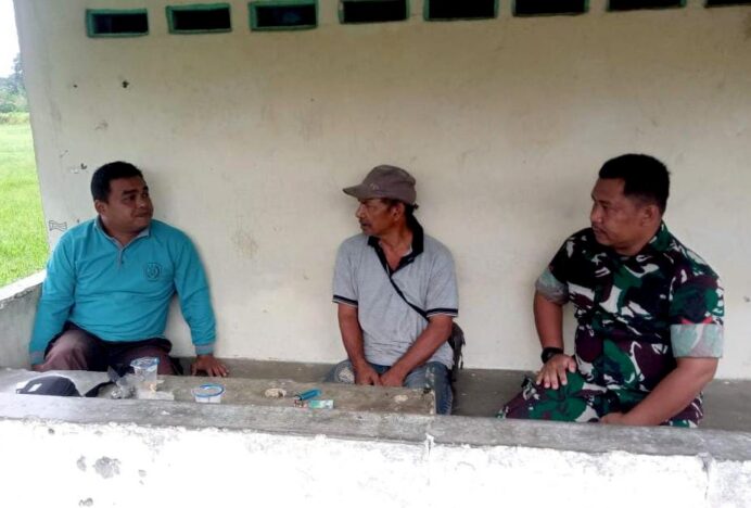 Dekat dan Bersahabat, Babinsa Koptu Sutriono Serap Aspirasi Warga Suka Damai