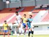 Padunya Pemain Sepak Bola Pra PORA Aceh Besar Dipimpin Wasit Liga 1 di Stadion H Dimurthala Banda Aceh