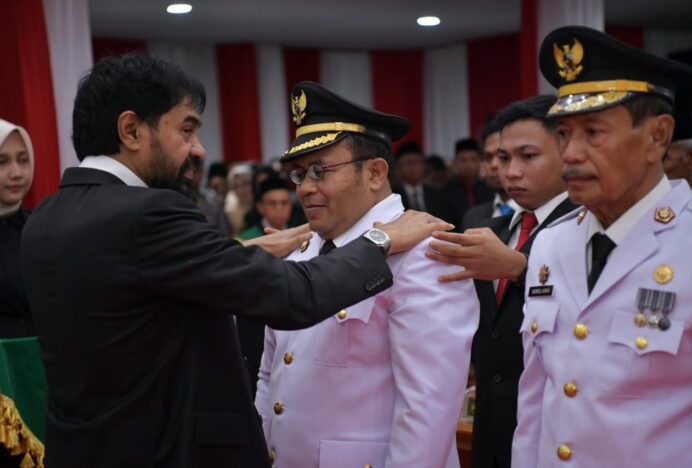 Gubernur Aceh Lantik Zulkifli H Adam/ Suradji Junus sebagai Wali Kota dan Wakil Sabang