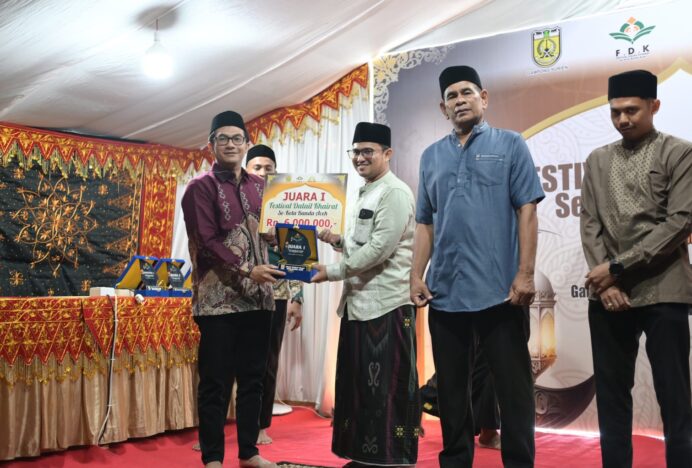 Ketua DPRK Banda Aceh Tutup Festival Dala’il Khairat di Surien