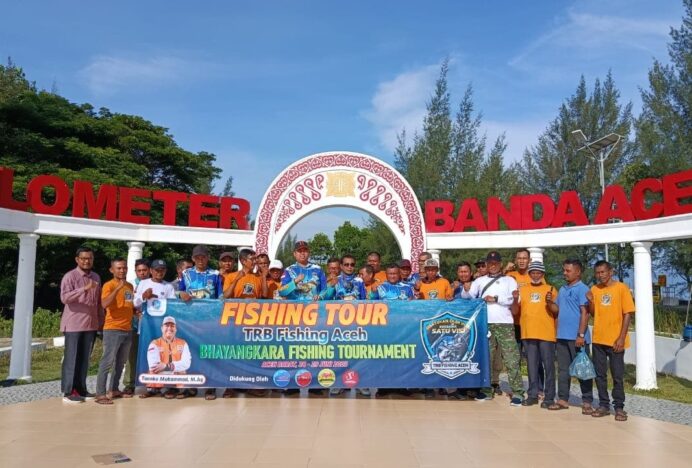 Dewan Banda Aceh Tuanku Muhammad Lepas 35 Anggota Fishing Tour TRB