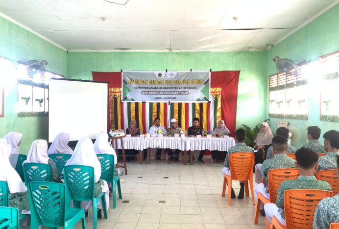 Puluhan Siswa MAN Aceh Singkil Ikuti Bimbingan Remaja Usia Sekolah dari Kemenag