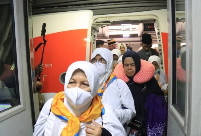 3.110 Jemaah Haji Debarkasi Padang Tiba di Tanah Air, 13 Wafat di Tanah Suci
