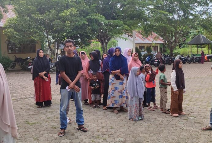MIN 6 Aceh Besar Gelar Penyembelihan 3 Ekor Hewan Qurban di Lingkungan Madrasah