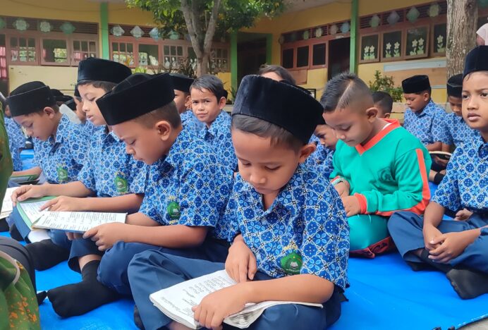 MIN 6 Aceh Besar Rutin Gelar Kegiatan Pagi: Semangat Membaca Surat Pendek Setiap Rabu