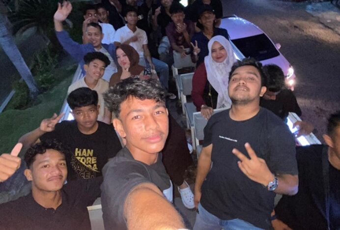 Pemain Sepak Bola Pra PORA Aceh Besar Bergembira, Usai Susah Payah Lolos Playoff