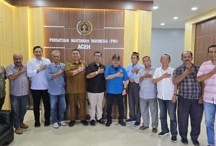 Silaturahmi ke PWI, Kadiskes Aceh Paparkan Berbagai Isu Terkini tentang Kesehatan