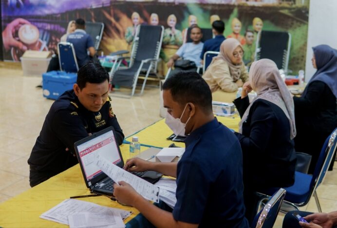 Peringati Hari Pajak, DJP Aceh Gelar Donor Darah Bersama PMI