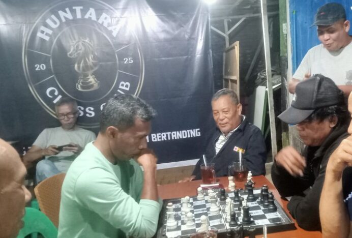 Belasan Pecatur Tangguh Antusias Ikut Liga Catur Huntara Chess Club Seri IV