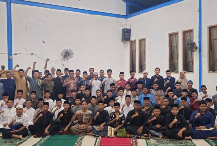 Kakanwil Kemenag Aceh Kunjungi Asrama MAN 1 Banda Aceh, Beri Motivasi kepada Siswa