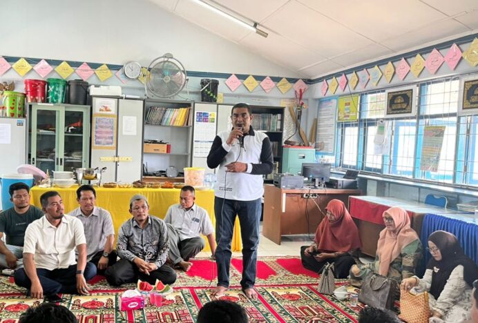 Peusijuk PPPK MIN 10 dan 35 Aceh Besar, Yahwa Ingatkan Soal Pembuktian Dedikasi ASN