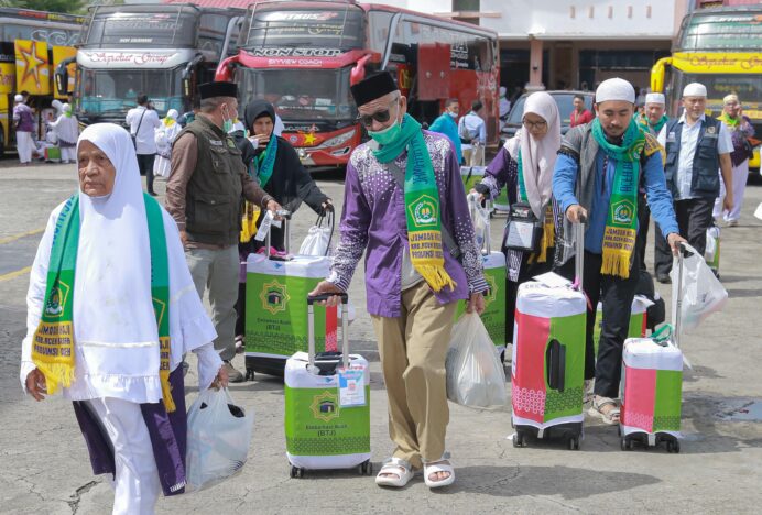 1.957 Jemaah Haji Aceh Sudah Kembali ke Tanah Air