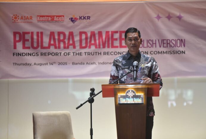 Plt Sekda Aceh Buka Peluncuran Versi Bahasa Inggris Buku Peularaa Damee