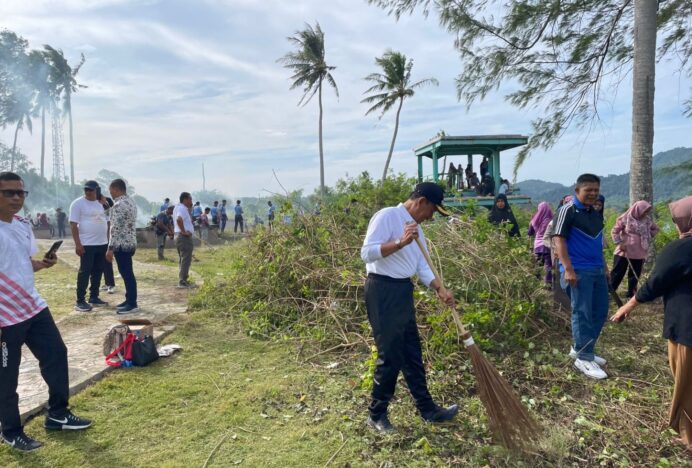 Pemko Gelar Aksi Sabang Bersih, Wujud Komitmen Pemerintah Jaga Keindahan Kota