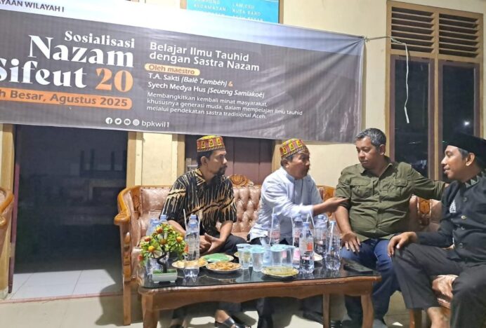 Plt Kadisdikbud Aceh Besar Buka Sosialisasi Nazam Sifeut 20 di Gampong Lamceu