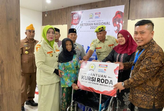 100 Veteran di Kota Banda Aceh Terima Bantuan Sembako