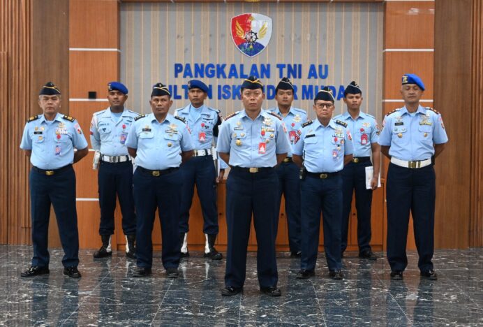 Gagalkan Penyelundupan Narkoba, Lanud SIM Terima Penghargaan