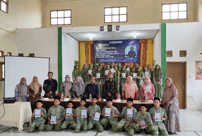 Seniman Aceh Besar Cek Medya Hus Narasumber Seminar Meudike