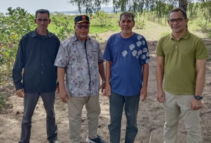 Politisi Partai Gerindra Irwansyah Tinjau Jalan Dusun Kutaran Gampong Alue Naga Bersama Dinas PUPR Banda Aceh