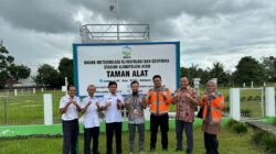 PT SBA Gandeng BMKG Pasang Alat Penakar Hujan Otomatis, Perkuat Mitigasi Dampak Cuaca di Lhoknga dan Leupung