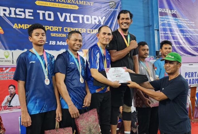 Turnamen Badminton Cup II Pemuda Gampong Tanjong Meriahkan HUT RI Ke 80 Resmi Di Tutup Sekcam Ingin Jaya