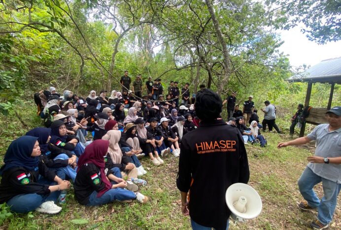 IKHW dan Relawan Gelar Hari Menanam Hutan Wakaf