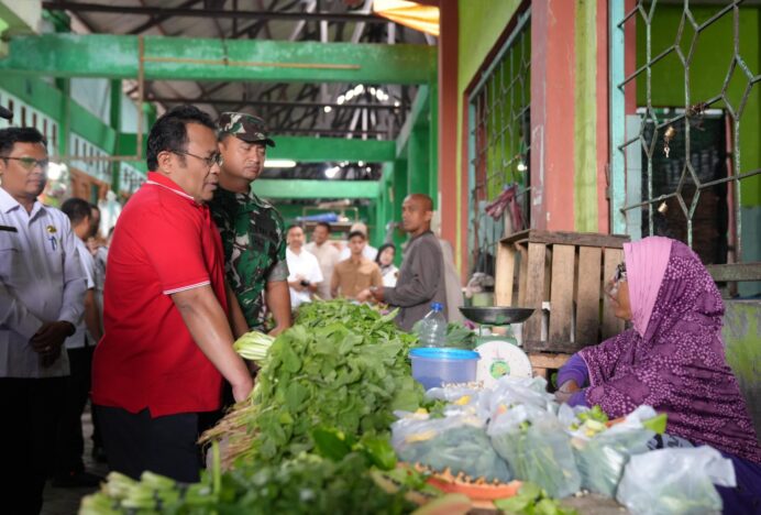 Wali Kota Sabang Tinjau Pasar Induk, Pastikan Harga Stabil dan Pedagang Nyaman Berjualan