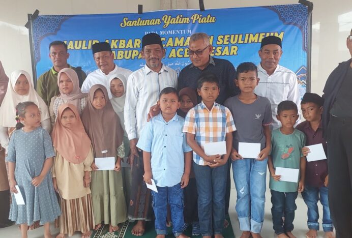 Ribuan Masyarakat Hadiri Peringatan Maulid Nabi di Seulimeum