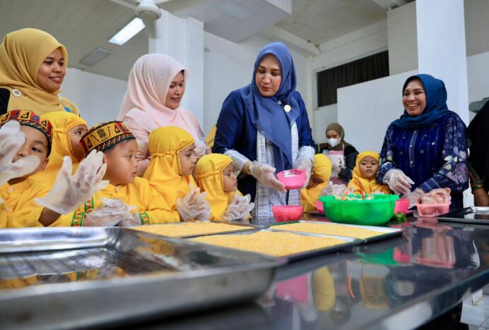 Kampanye Gemarikan, Ketua Forikan Ajak Siswa PAUD ke Koperasi Aceh Jelly Fish