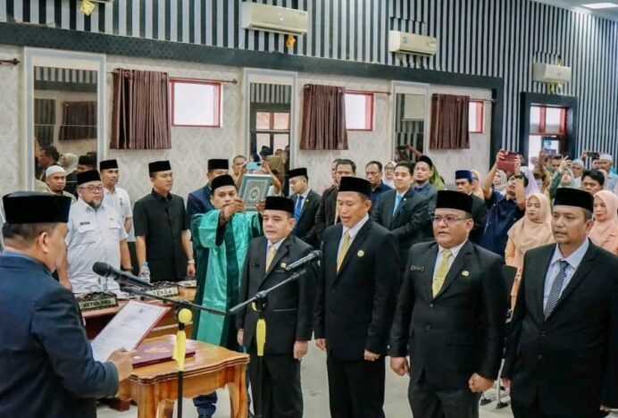 Bupati Agara Lantik 4 Pejabat Eselon II Hasil JPT
